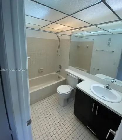 811 NE 199th Street Miami FL 33179
