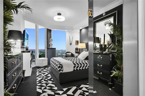 4775 Collins Avenue Miami Beach FL 33140