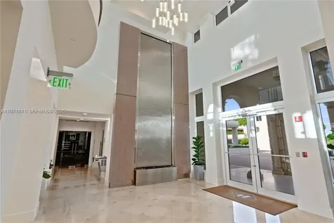 4775 Collins Avenue Miami Beach FL 33140