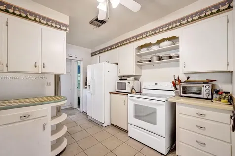 1235 Jefferson Street Hollywood FL 33019