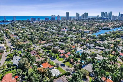 1235 Jefferson Street Hollywood FL 33019