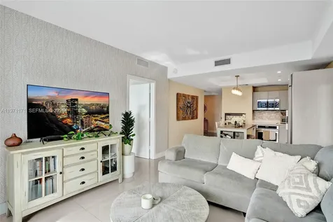 45 SW 9th Street Miami FL 33130