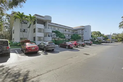7531 NW 79th Avenue Tamarac FL 33321