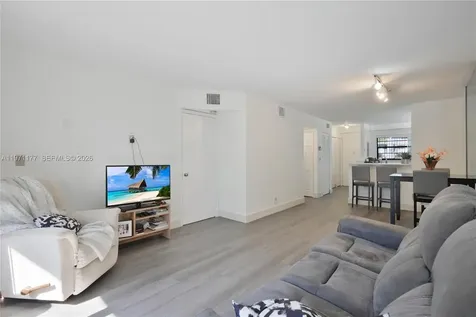 7531 NW 79th Avenue Tamarac FL 33321
