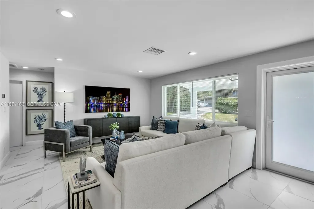 465 NW 11th Street Boca Raton FL 33432