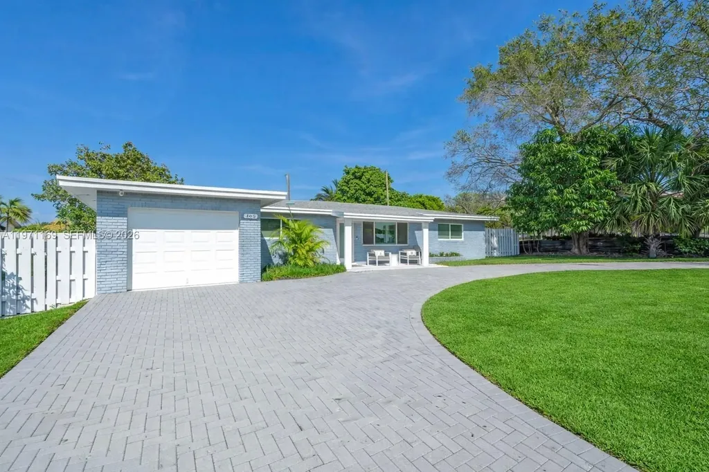 465 NW 11th Street Boca Raton FL 33432
