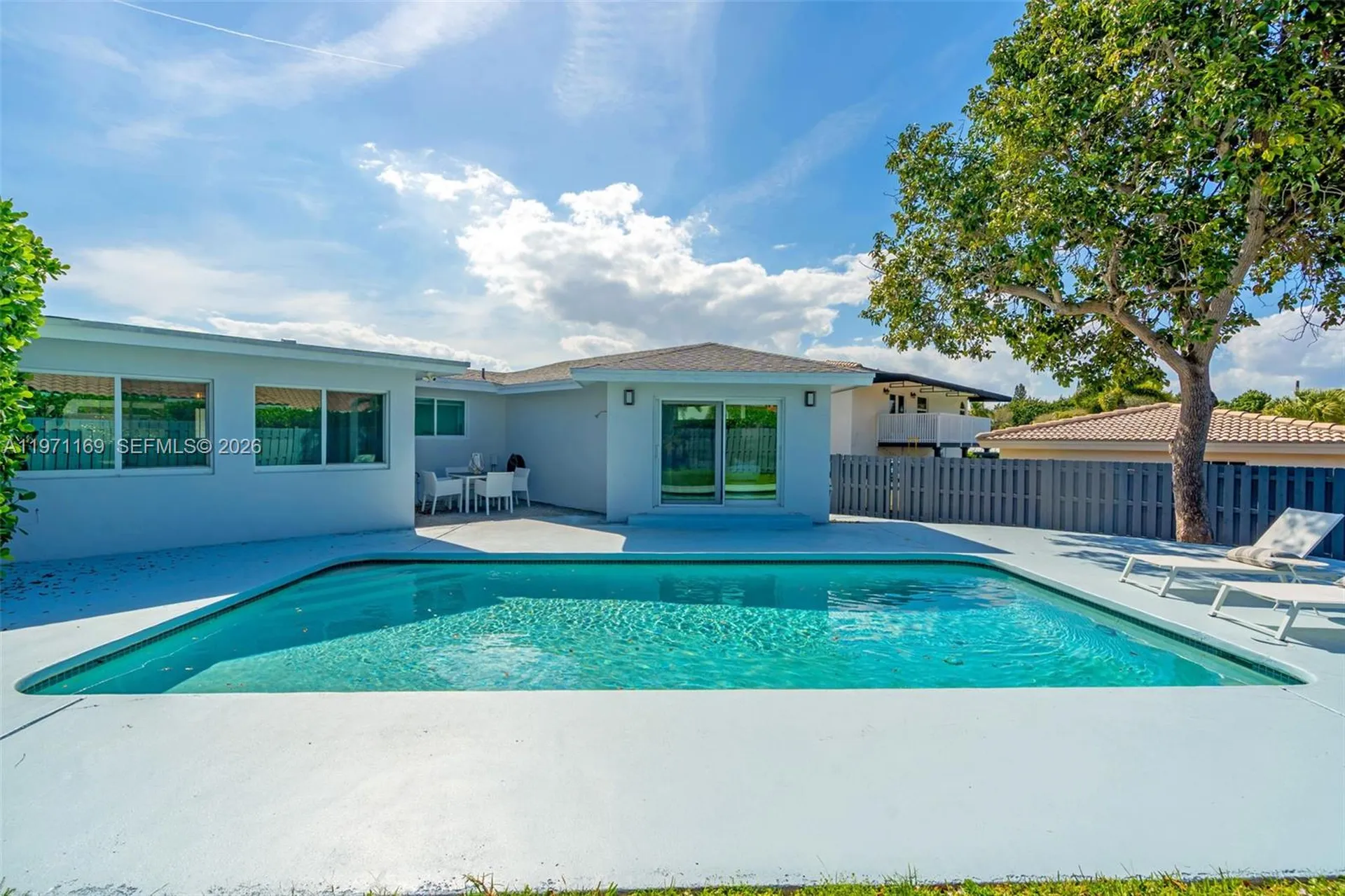 465 NW 11th Street Boca Raton FL 33432