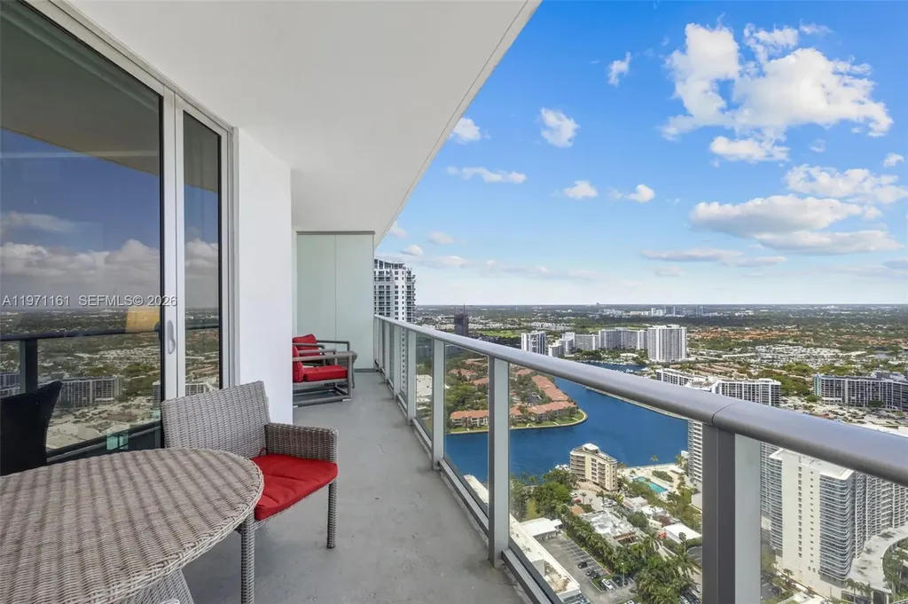 4111 S Ocean Drive Hollywood FL 33019