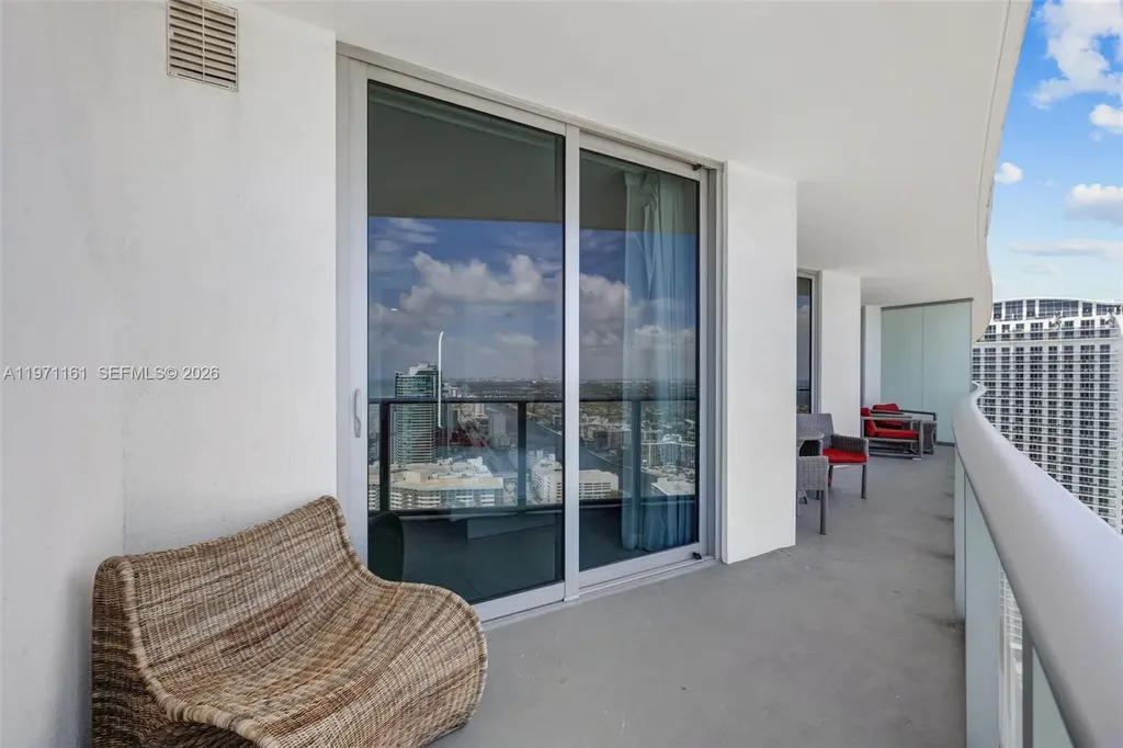 4111 S Ocean Drive Hollywood FL 33019