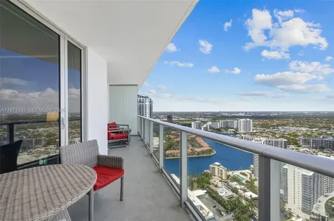 4111 S Ocean Drive Hollywood FL 33019