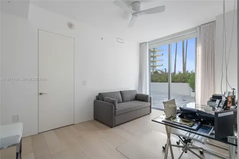 801 S Pointe Drive Miami Beach FL 33139