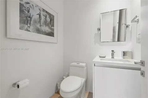 801 S Pointe Drive Miami Beach FL 33139