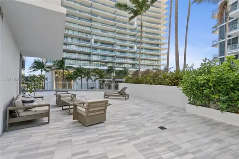 801 S Pointe Drive Miami Beach FL 33139