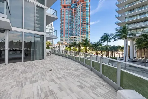 801 S Pointe Drive Miami Beach FL 33139
