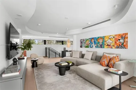 5261 NE 5th Avenue Miami FL 33137
