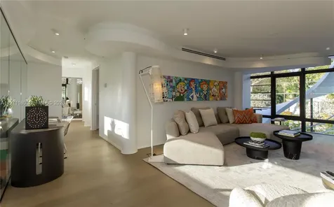 5261 NE 5th Avenue Miami FL 33137