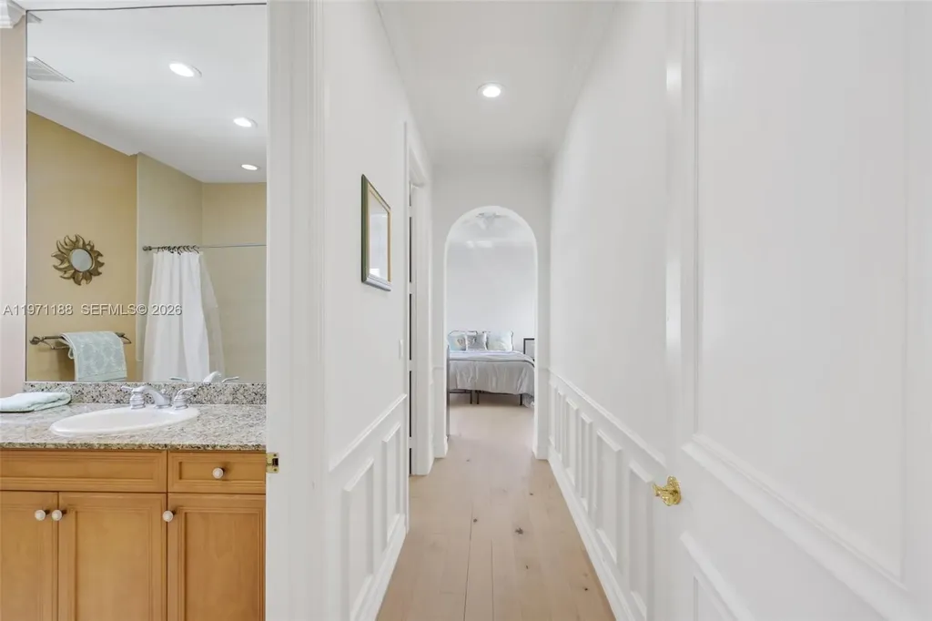 17642 Middlebrook Way Boca Raton FL 33496