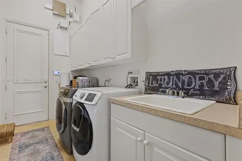 17642 Middlebrook Way Boca Raton FL 33496