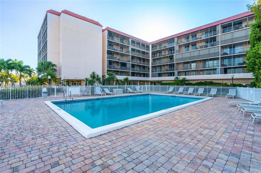 740 S Federal Highway Pompano Beach FL 33062