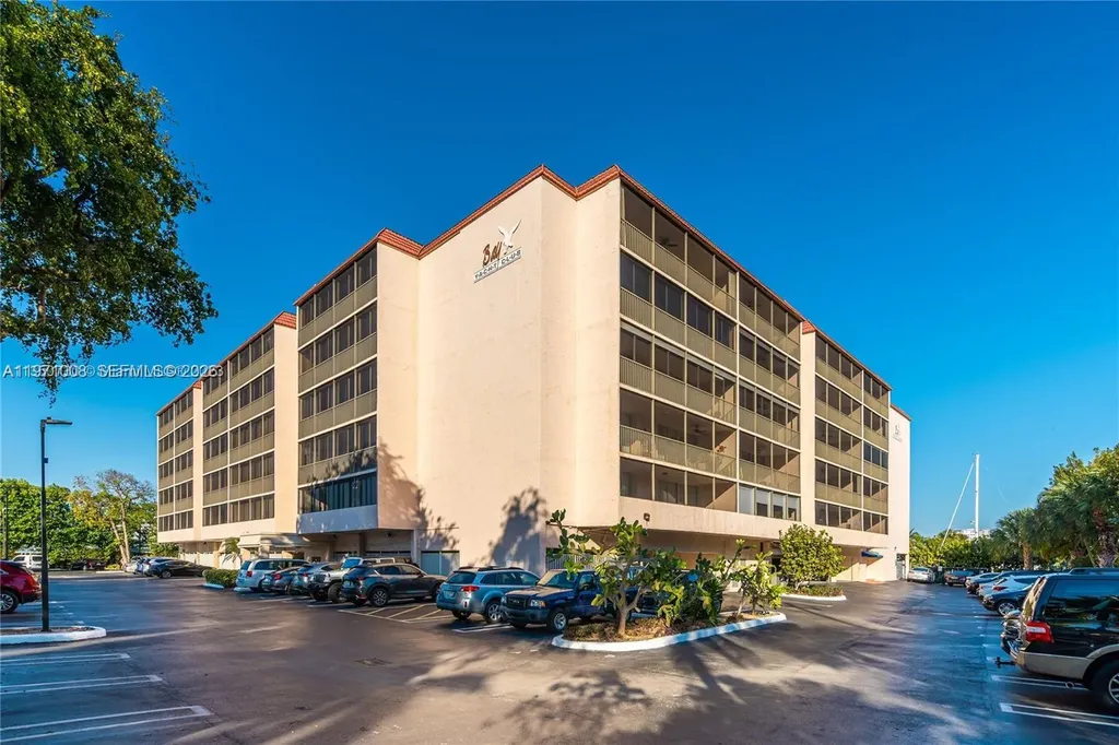 740 S Federal Highway Pompano Beach FL 33062