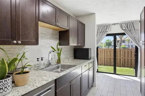 2950 NW 106th Avenue Sunrise FL 33322