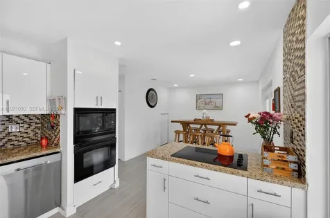 13758 SW 160th Terrace Miami FL 33177
