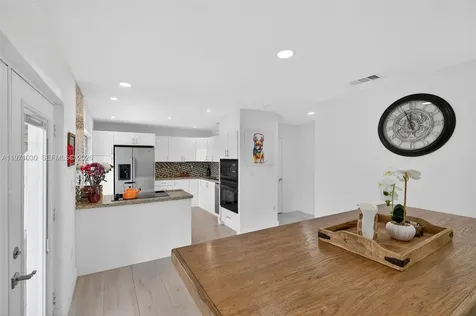 13758 SW 160th Terrace Miami FL 33177