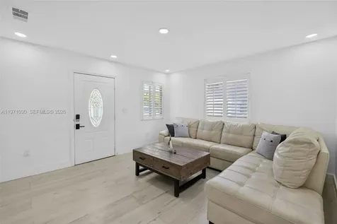 13758 SW 160th Terrace Miami FL 33177