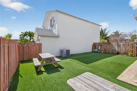 13758 SW 160th Terrace Miami FL 33177