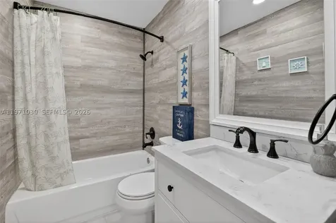13758 SW 160th Terrace Miami FL 33177