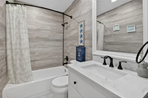 13758 SW 160th Terrace Miami FL 33177