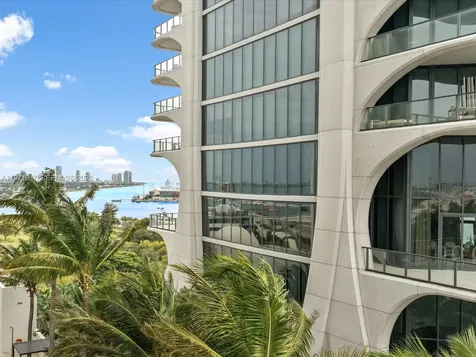 1040 Biscayne Boulevard Miami FL 33132