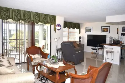 1300 Saint Charles Place Pembroke Pines FL 33026