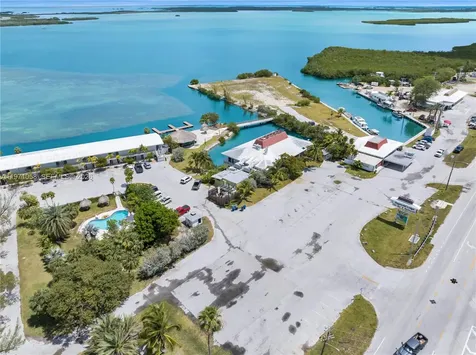 17075 Overseas Highway Sugarloaf FL 33042
