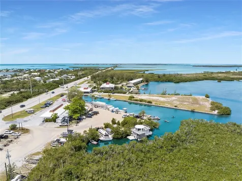17075 Overseas Highway Sugarloaf FL 33042