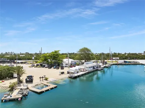 17075 Overseas Highway Sugarloaf FL 33042