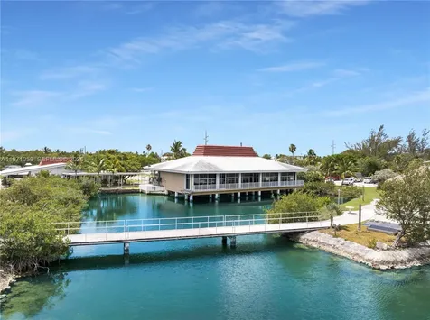 17075 Overseas Highway Sugarloaf FL 33042