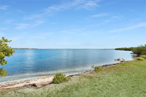 17075 Overseas Highway Sugarloaf FL 33042