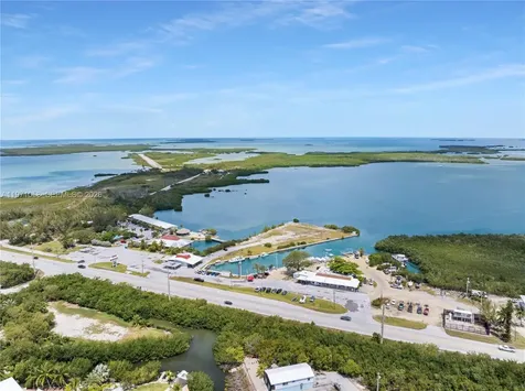 17075 Overseas Highway Sugarloaf FL 33042