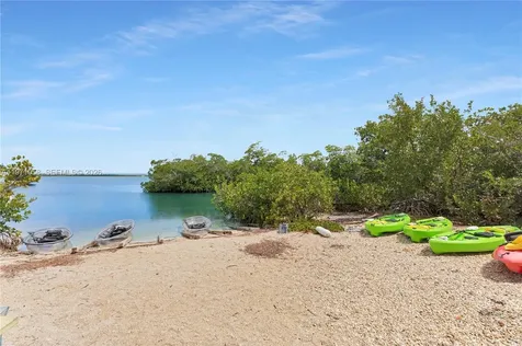 17075 Overseas Highway Sugarloaf FL 33042