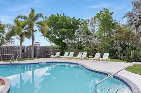 17075 Overseas Highway Sugarloaf FL 33042