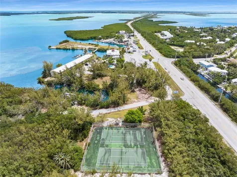 17075 Overseas Highway Sugarloaf FL 33042