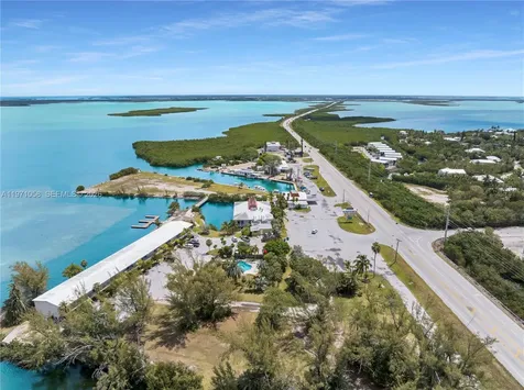 17075 Overseas Highway Sugarloaf FL 33042