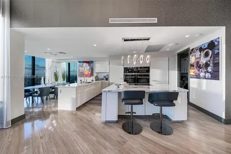 18555 Collins Avenue Sunny Isles Beach FL 33160