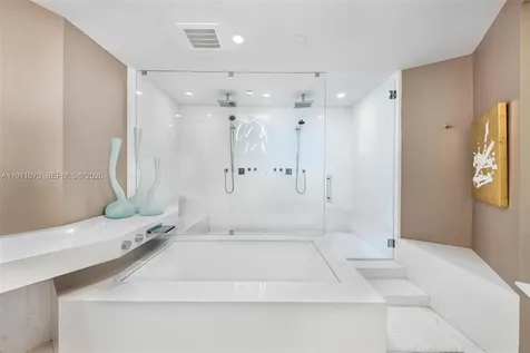 18555 Collins Avenue Sunny Isles Beach FL 33160