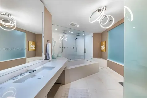 18555 Collins Avenue Sunny Isles Beach FL 33160