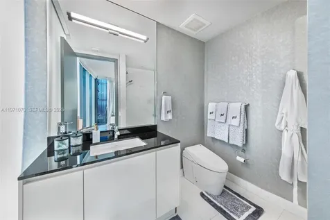 18555 Collins Avenue Sunny Isles Beach FL 33160