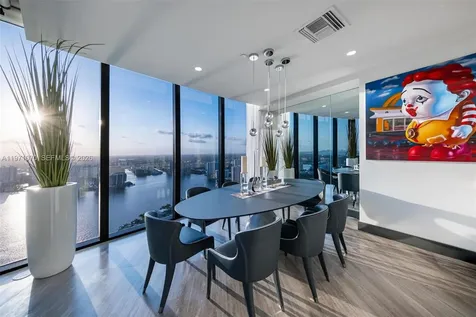 18555 Collins Avenue Sunny Isles Beach FL 33160