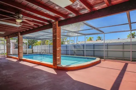 1630 SW 98th Court Miami FL 33165
