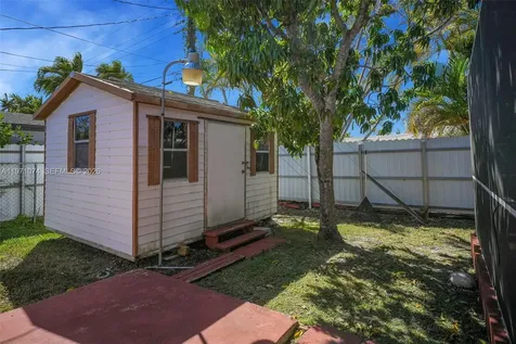 1630 SW 98th Court Miami FL 33165